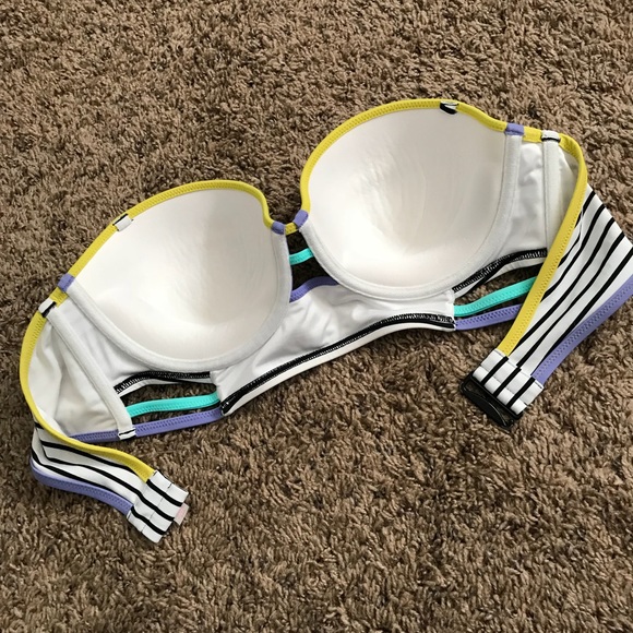 Victoria sweet bathing suit top - Picture 2 of 3